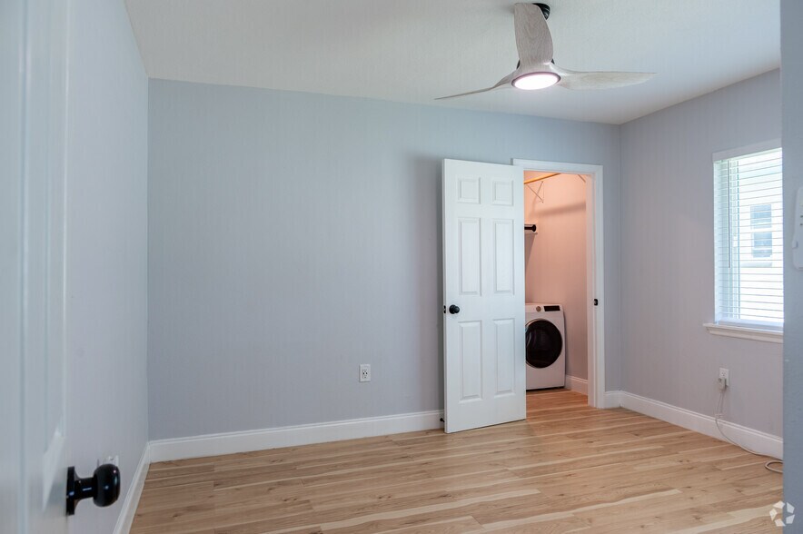 More Photos Of 324 30th Ave N, Saint Petersburg Apartments For Sale