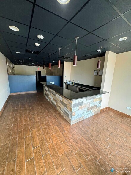 More Photos Of 13803-13815 S Cicero Ave, Crestwood Unknown For Lease