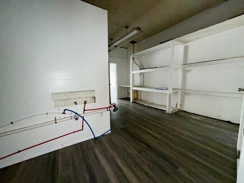 More Photos Of 28438 Joy Rd, Livonia Storefront Retail Office For Lease