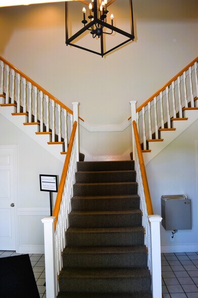 More Photos Of 6551 Stage Oaks Dr, Memphis Medical For Sale