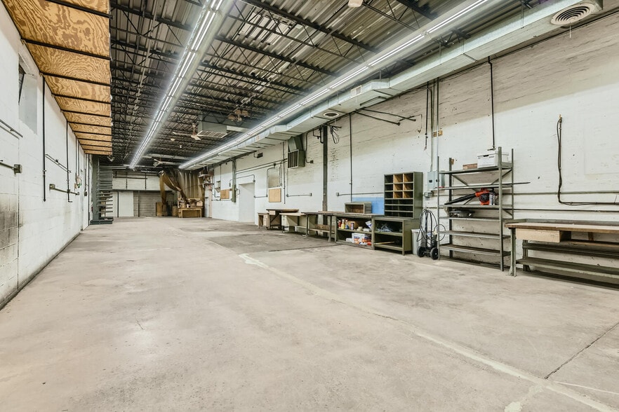 More Photos Of 2950-2958 Leavitt st, Chicago Warehouse For Sale