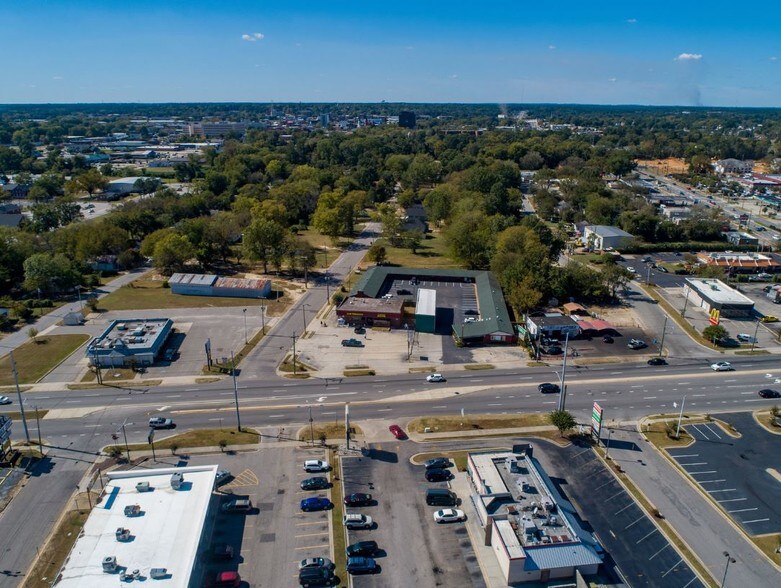 More Photos Of 315 N Eastern Blvd, Fayetteville Convenience Store For Sale