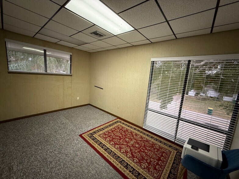 More Photos Of 47 W New Haven Ave, Melbourne Medical For Sale