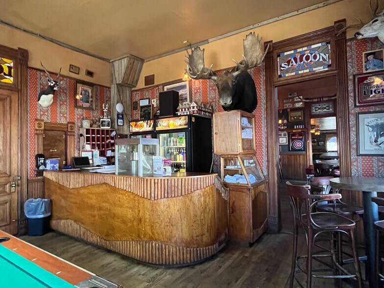 More Photos Of 101 E Bridge Ave, Saratoga Hotel For Sale