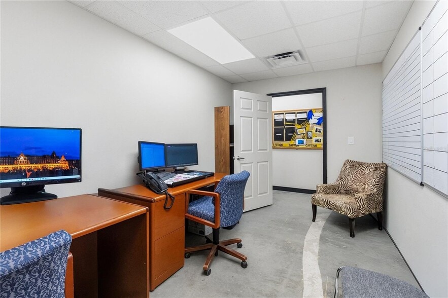 More Photos Of 15617 Old US Highway 441, Tavares Warehouse For Lease