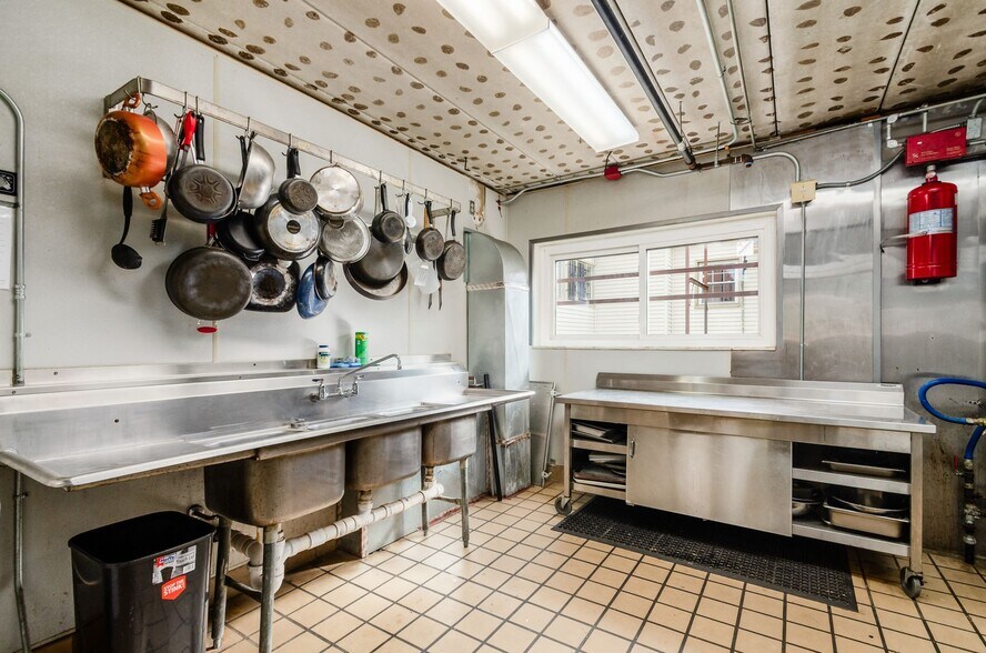 More Photos Of 191 E 15th Ave, Columbus Lodge Meeting Hall For Lease