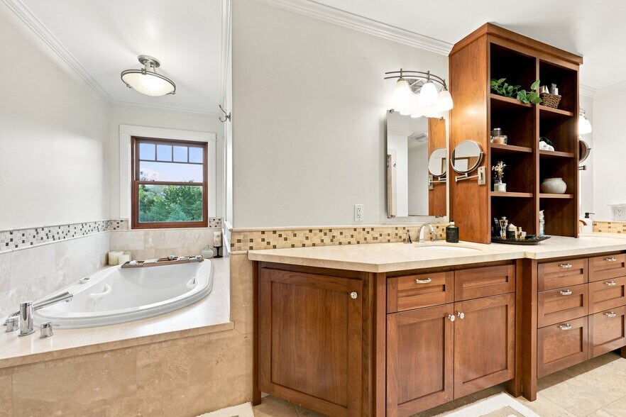 More Photos Of 11358 Creek Rd, Ojai Flex For Sale