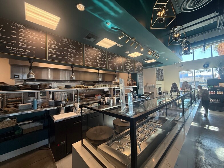 More Photos Of 3616 Spring Mountain Rd, Las Vegas Freestanding For Lease