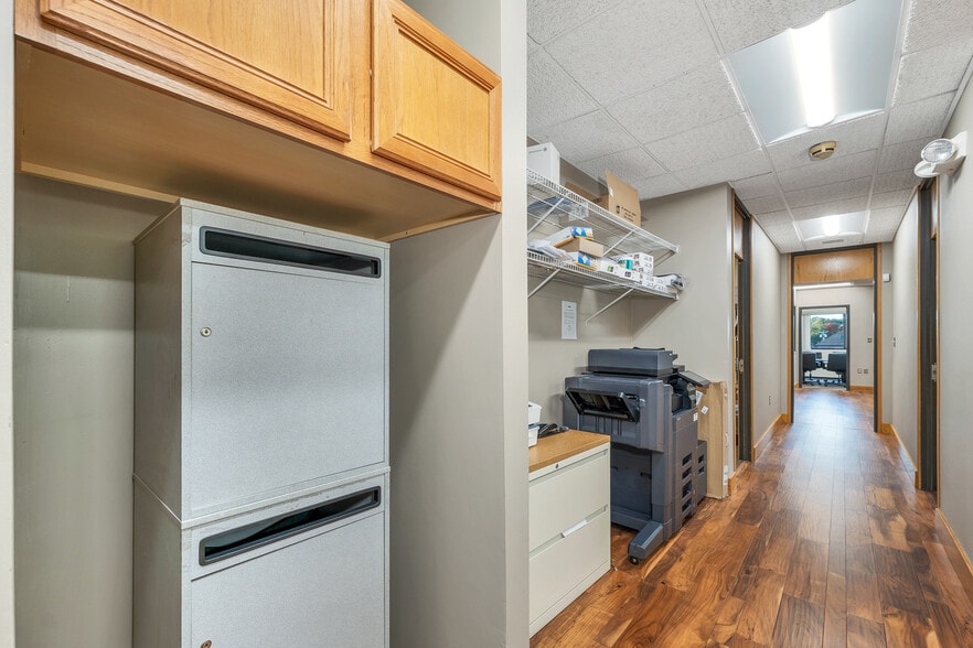 More Photos Of 231a Sutton Street, North Andover Office For Sale