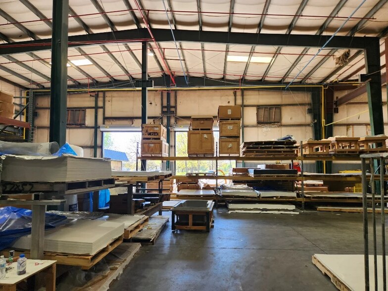 More Photos Of 10700 John Price Rd, Charlotte Warehouse For Lease