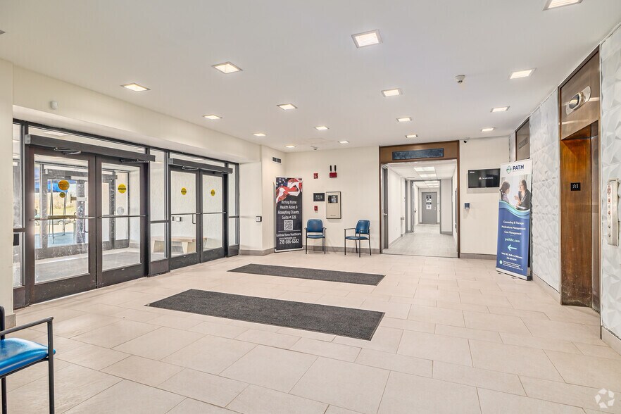 More Photos Of 11201 Shaker Blvd, Cleveland Medical For Lease