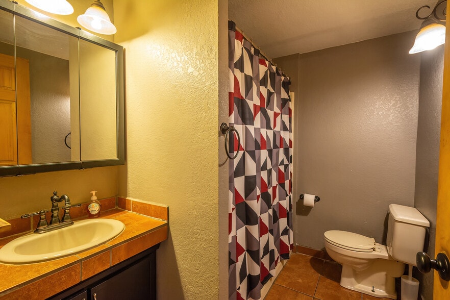 More Photos Of 627 Sudderth Dr, Ruidoso Hotel For Sale