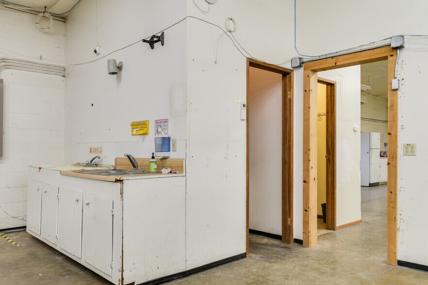 More Photos Of 24716 Territorial Hwy, Monroe Warehouse For Sale