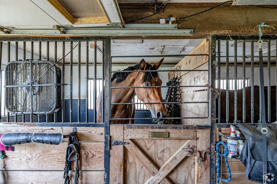 More Photos Of 11 Charlottesburg Rd, Boonton Horse Stables For Sale