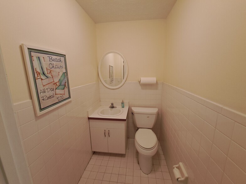 More Photos Of 905 W Ventura Ave, Clewiston Medical For Sale