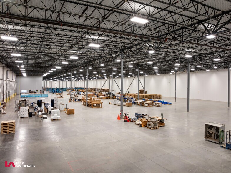 More Photos Of 2510 Mill Center Pky, Buford Distribution For Lease