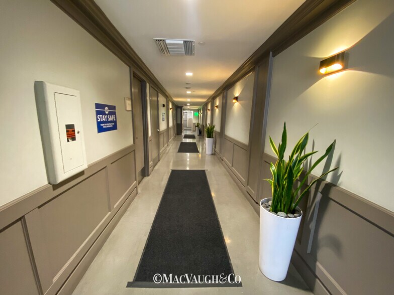 More Photos Of 85-91 N Raymond Ave, Pasadena Loft Creative Space For Lease