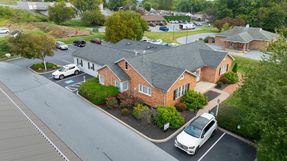 More Photos Of 250 N Reading Rd, Ephrata Office For Sale
