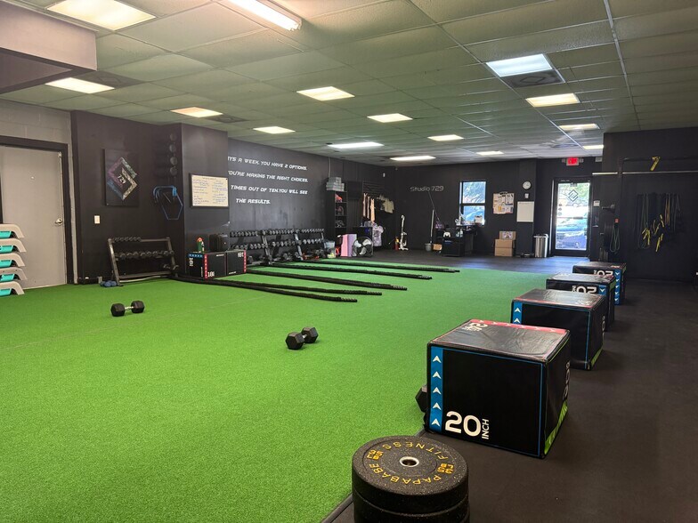 Primary Photo Of 173 Davis St, Southern Pines Flex For Lease