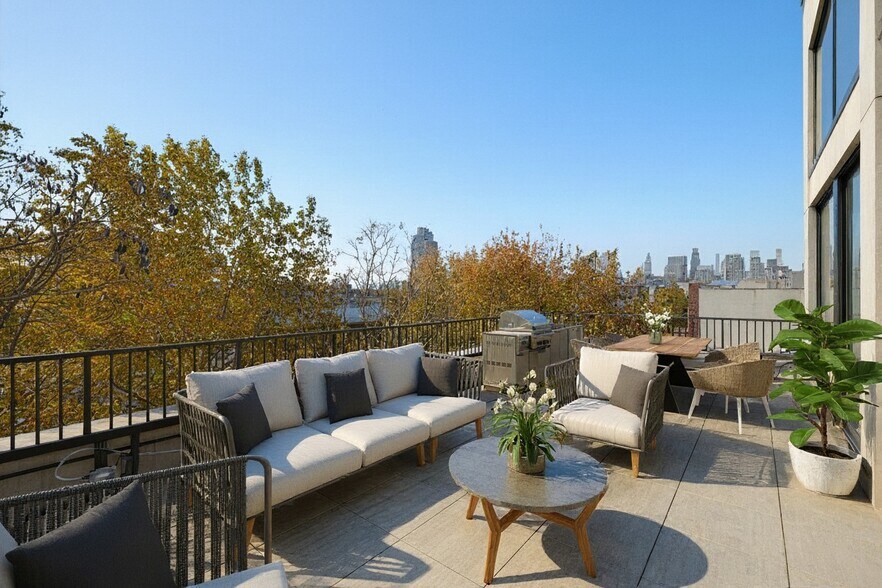 More Photos Of 94 Guernsey St, Brooklyn Apartments For Sale