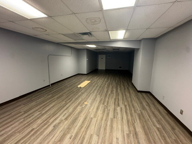 More Photos Of 9507 Palm River Rd, Tampa Warehouse For Lease