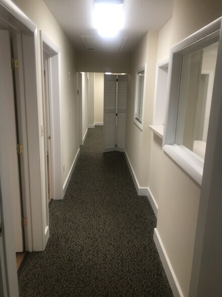 More Photos Of 7 Pinewoods Rd, Hyde Park Medical For Lease