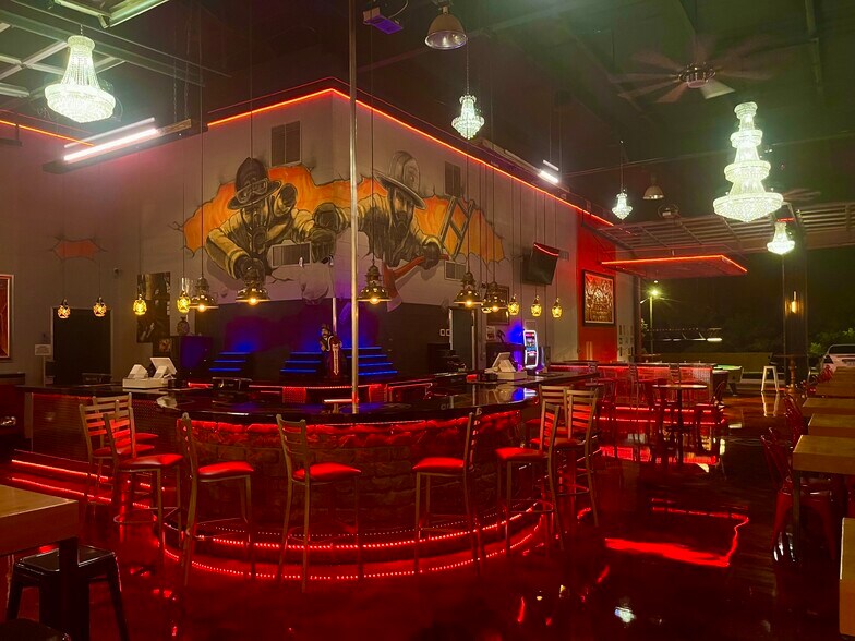 More Photos Of 10146 N Main St, Archdale Bar For Sale