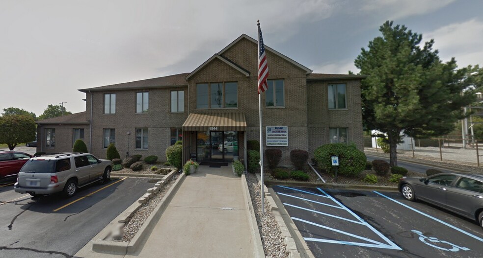 Primary Photo Of 1544 45th Ave, Munster Office For Lease