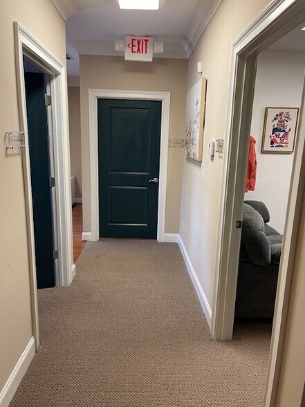 More Photos Of 5400 Laurel Springs Pky, Suwanee Office Residential For Lease