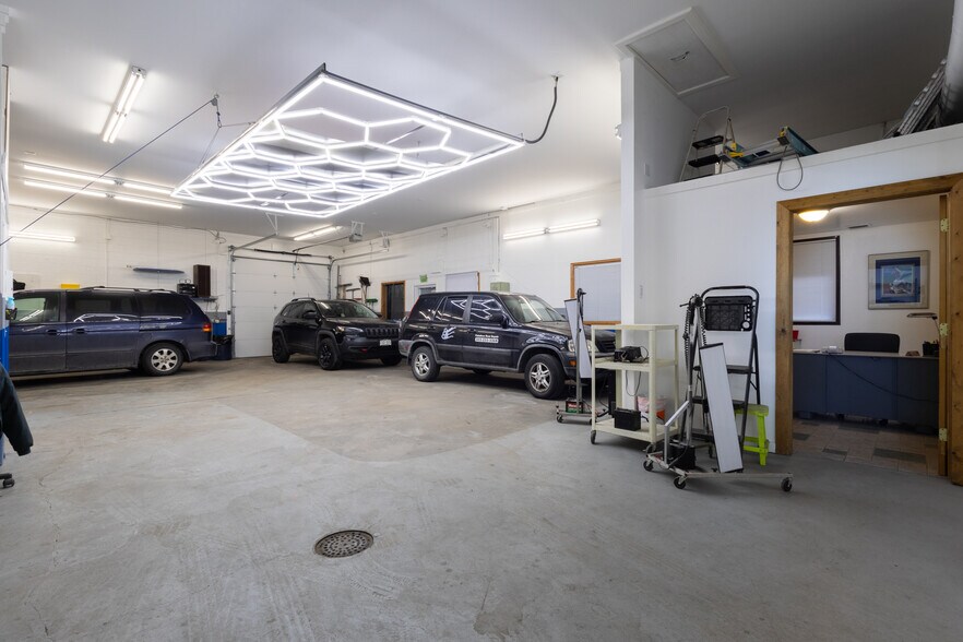 More Photos Of 7007 W Colfax Ave, Denver Freestanding For Sale