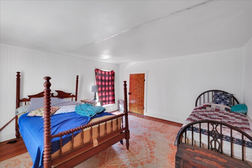 More Photos Of 9512 National Turnpike, Fairdale Land For Sale