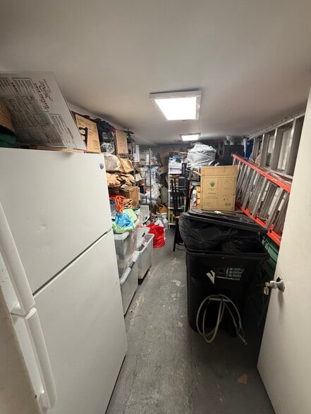 More Photos Of 1008 Manhattan Ave, Brooklyn Storefront Retail Residential For Lease