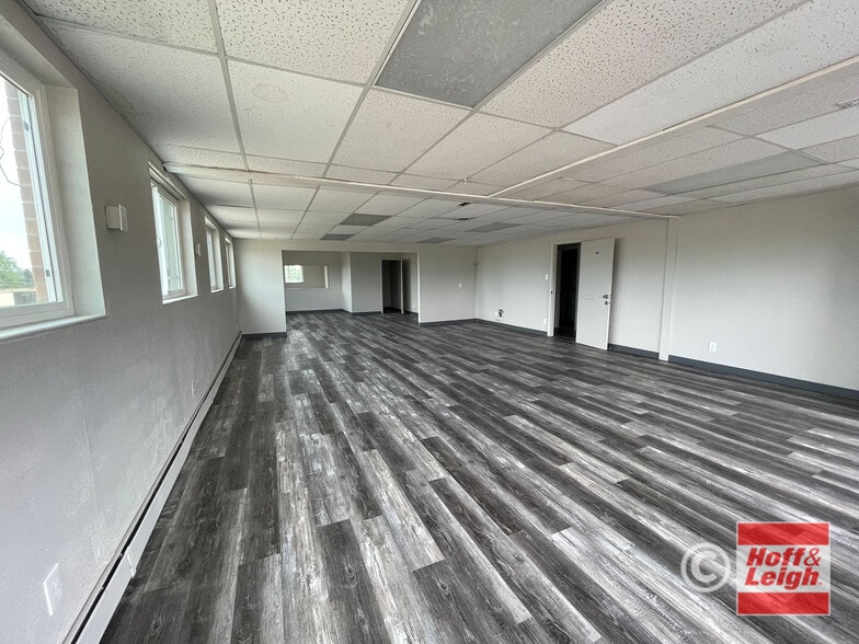 More Photos Of 8646 W Colfax Ave, Lakewood Freestanding For Lease