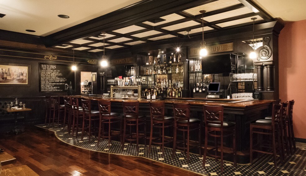 More Photos Of 310 N 2nd St, Harrisburg Restaurant For Sale