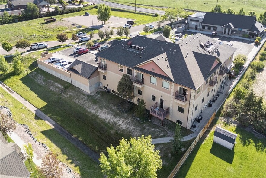More Photos Of 1103 Old Town Ln, Cheyenne Office For Sale