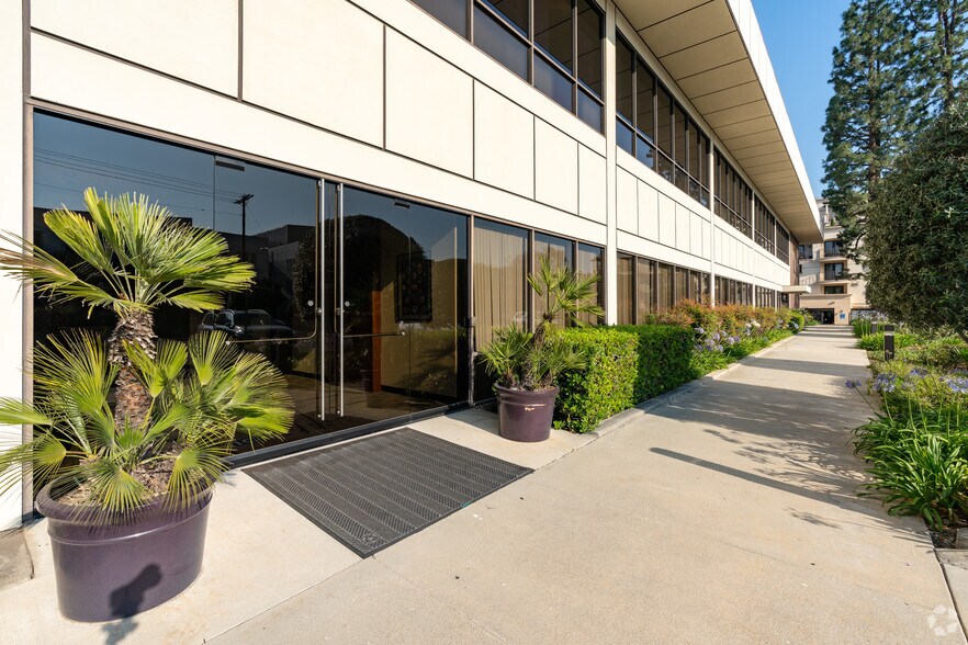 More Photos Of 210 S De Lacey Ave, Pasadena Office For Lease