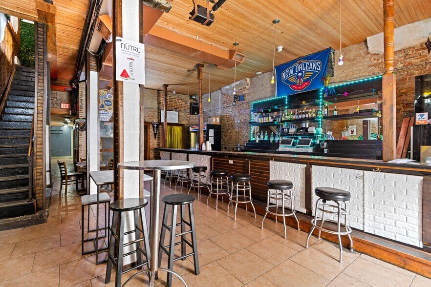 More Photos Of 735 St Joseph St, New Orleans Office For Lease