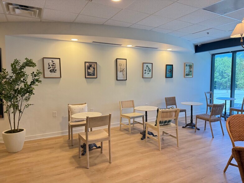 More Photos Of 5955 State Bridge Rd, Johns Creek Coworking Space