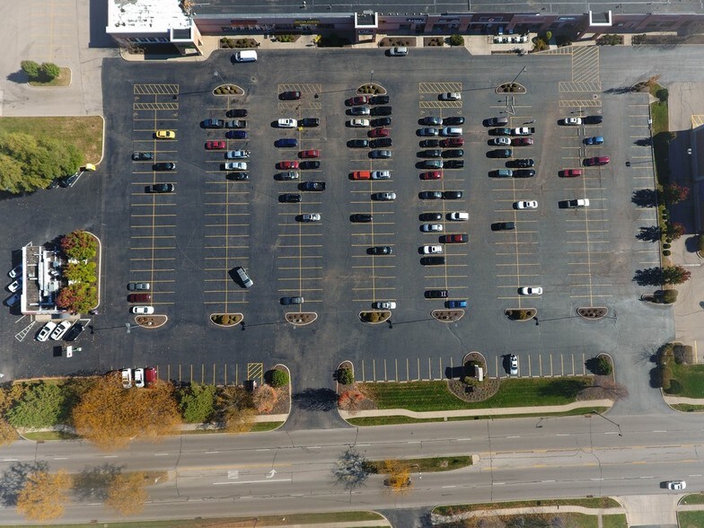 More Photos Of 890-896 S Main St, Centerville Supermarket For Lease