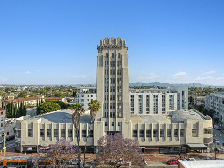 More Photos Of 5500-5528 Wilshire Blvd, Los Angeles Office For Lease