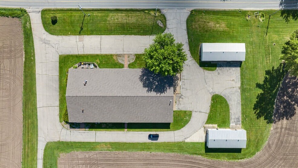 More Photos Of 16771 S 15th St, Galesville Warehouse For Sale