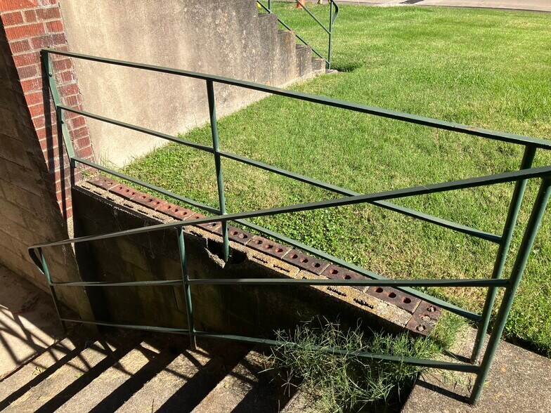 More Photos Of 1508 S 9th St, Ironton Lodge Meeting Hall For Sale