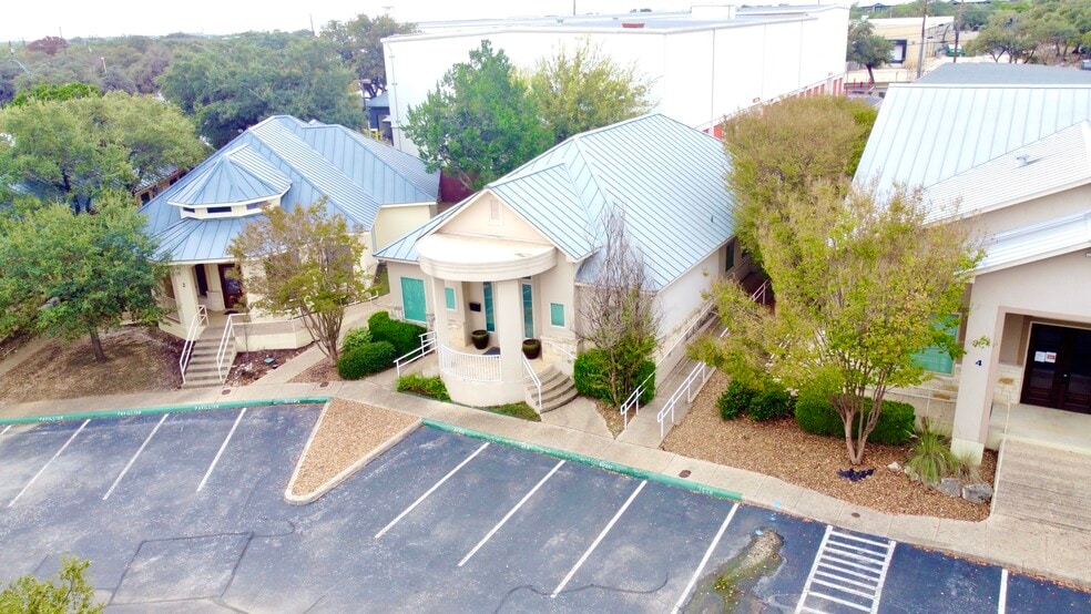 More Photos Of 15303 Huebner Rd, San Antonio Medical For Sale