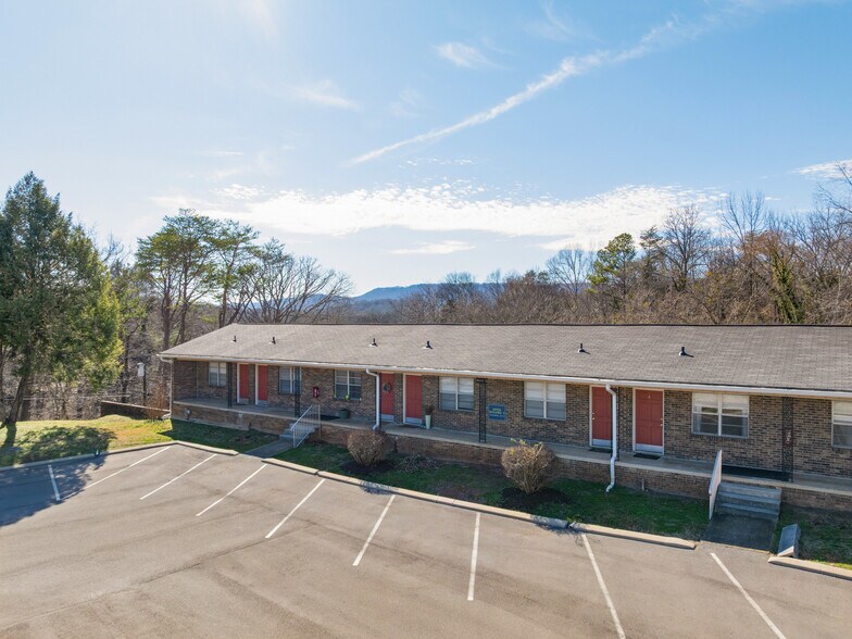 More Photos Of 300 W Midvale Ave, Chattanooga Apartments For Sale