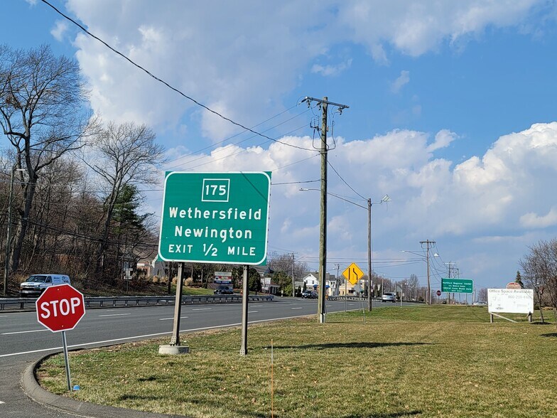 More Photos Of 2272-2288 Berlin Tpke, Newington Medical For Lease