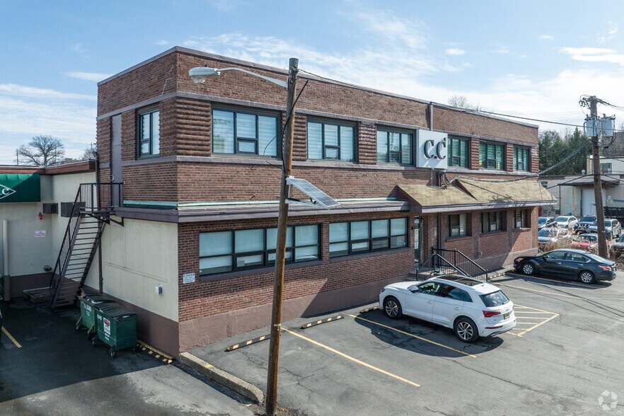 More Photos Of 1061 Slocum Ave, Ridgefield Light Manufacturing For Lease