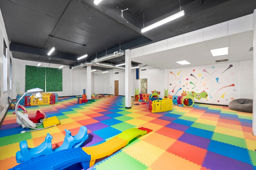 More Photos Of 347 E Weber Ave, Stockton Loft Creative Space For Sale