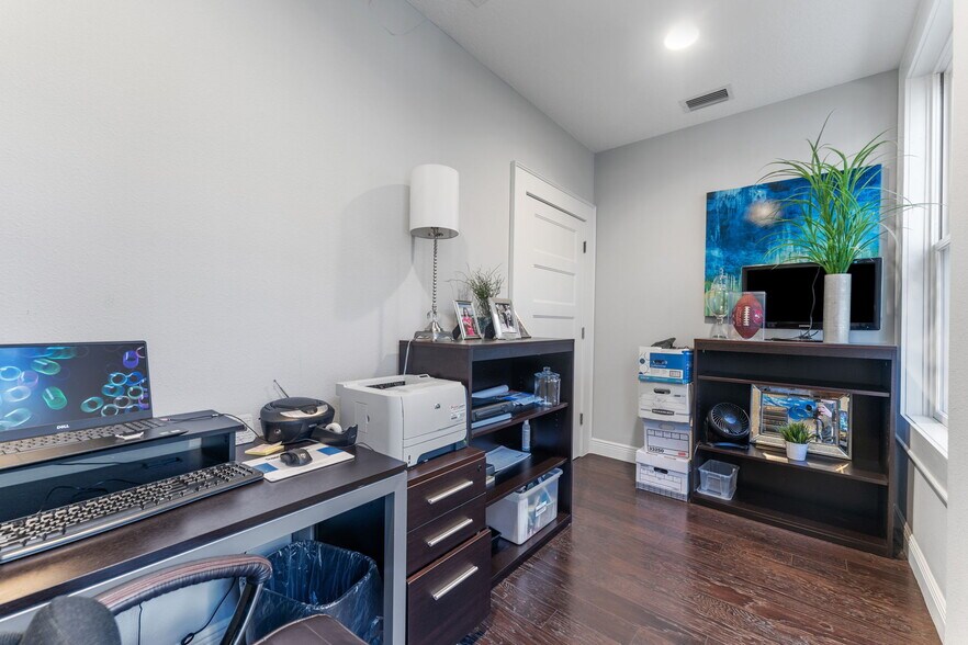 More Photos Of 337 S Plant Ave, Tampa Office Residential For Sale