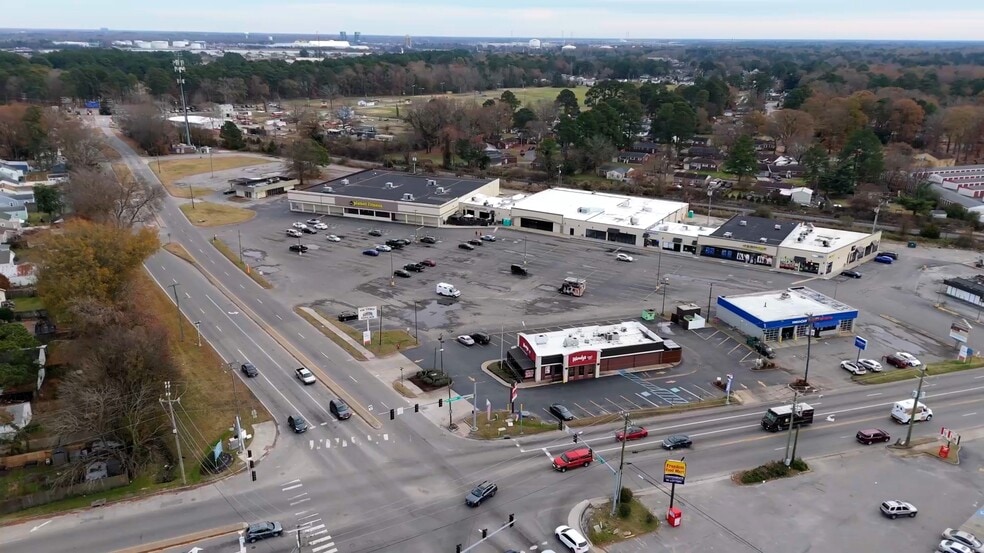 More Photos Of 1921 Victory Blvd, Portsmouth Unknown For Lease