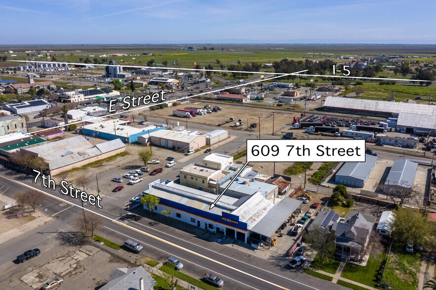 More Photos Of 609 N 7th St, Williams Auto Repair For Sale